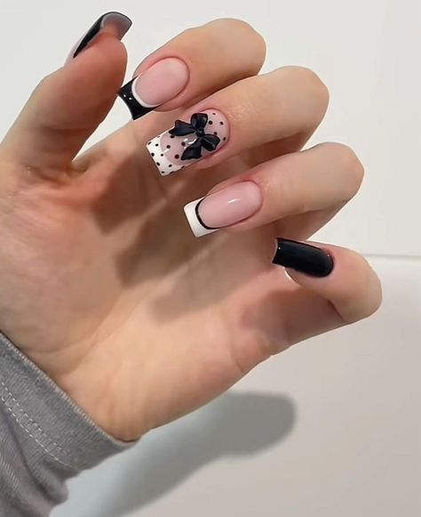 Black Acrylics Square, Nails French Black And White, Nail Ideas Black And White, Fall Nail Inspiration, Wow Nails, Gothic Nails, Christmas Gel Nails, Gel Nails Diy, Simple Gel Nails