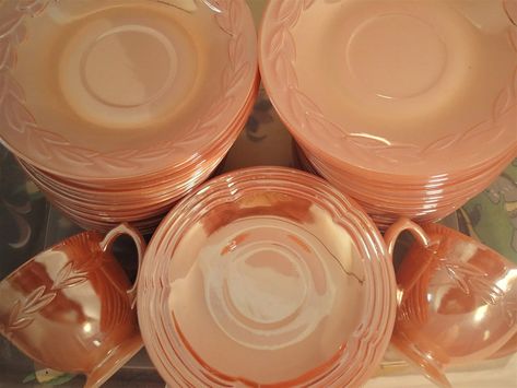 Nautical Ceiling Light, Pyrex Glassware, China Restaurant, Peach Lustre, Laurel Leaf, Vintage Fire King, Flea Market Finds, Vintage Fall, Beautiful Dishes