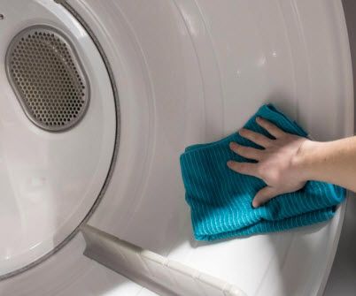 Clean Dryer, Dryer Cleaning, Powder Laundry Detergent, Clean Your Washing Machine, Clean Dryer Vent, Clean Clothes, Vent Cleaning, Dryer Vent, Cleaning Techniques