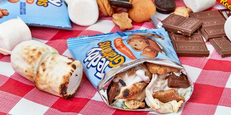 S’Mores in a Bag Snack Cookies, Easy Recipes For Breakfast, 5 Ingredient Dinners, Creamy Pasta Dishes, Summertime Recipes, Recipes For Breakfast, Cookie Bags, Best Comfort Food, Quick And Easy Recipes