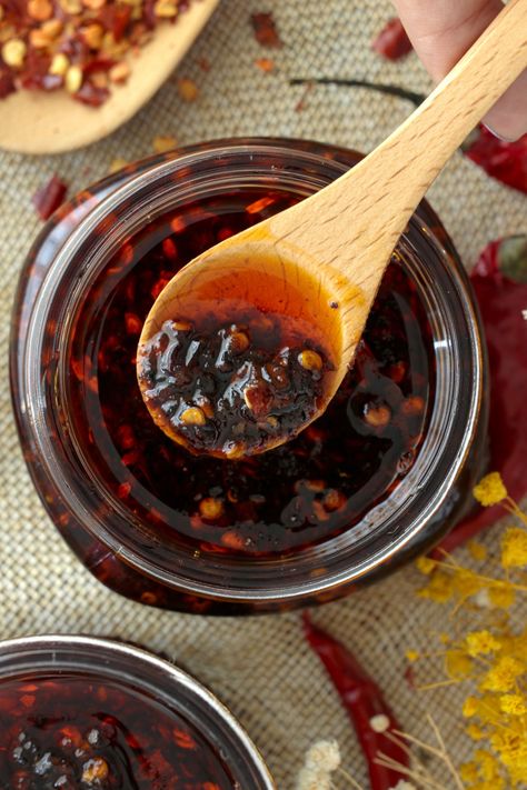 How to make Chili Oil - Foxy Folksy Make Chili Oil, Crispy Chili Oil, Homemade Chili Oil, Foxy Folksy, Chili Oil Recipe, How To Make Chili, Pasta Noodle Recipe, Seafood Pasta Recipes, Dried Peppers