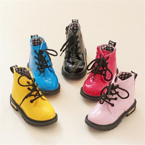 Outsole Material: Rubber
Gender: Unisex
Department Name: Children
Boot Type: Snow Boots
Heel Type: Flat with
Lining Material: Plush
Toe Shape: Round Toe
Item Type: Boots
Closure Type: Lace-Up
Fit: Fits true to size, take your normal size Kids Waterproof Boots, Botas Chelsea, Patent Leather Boots, High Ankle Boots, Leather Boot Shoes, Children Shoes, Baby Boots, Boys Boots, Martin Boots