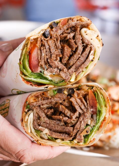 Beef Kebab Wrap was quite the filling dish, stuffed with crisp lettuce, freshly-sliced tomatoes, olives and slices of beef. Kebab Turki Aesthetic, Kebab Doner, Beef Kebab, Kebab Wrap, Savoury Meals, Beef Ideas, Turkish Kebab, Steak Wraps, Döner Kebab