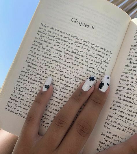 Instagram Cool, Mani Pedi, I Love Books, Style Blog, Love Book, Book Aesthetic, Makeup Nails, Pink Nails, Nails Inspiration