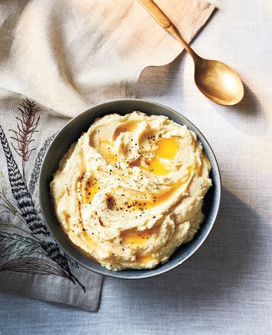 Creamy One-Pot Mashed Potatoes | Get the recipe for Creamy One-Pot Mashed Potatoes. Vegan Mashed Potatoes Recipe, Best Vegan Mashed Potatoes, Boil Potatoes, Perfect Mashed Potatoes, Vegan Mashed Potatoes, Easy Mashed Potatoes, Homemade Mashed Potatoes, Best Mashed Potatoes, Mashed Potatoes Recipe