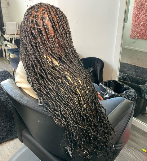 Only a few spots available for September - Hair raffle coming aoon! Book under: Soft locs; 24” mermaid locs with square parts • Welcoming new clients ⁃ Located in Queens, NY📍 • • - • • • • #invisiblelocsnyc #nychairstylist #softlocsny #knotlessbraidsnyc #distressedlocsnyc #nitalocsny #butterflylocsny #fauxlocsny #locsbynayy #retwistnyc Loc Parts, Mermaid Locs, Faux Loc, Soft Locs, Queens Ny, New Clients, Faux Locs, Locs, Hair Stylist