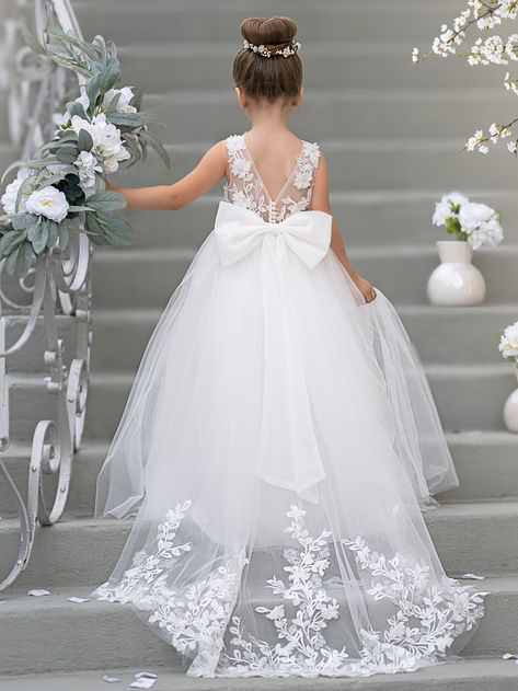 🔍 Ready to find your dream dress? Just search for SKU: 227301 in our website's search bar! Head to our profile for the link to our website.

#girldress #girldresses #flowergirl #flowergirls #firstcommunion #girlsfashion #wedding #LalaMira #lalamiradreamdress Lace And Tulle Dress, Girls Dres, Girls Special Occasion Dresses, Ball Gowns Princess, Girls White Dress, Birthday Girl Dress, Princess Gown, Fashion Organization, Flower Girl Dresses Tulle