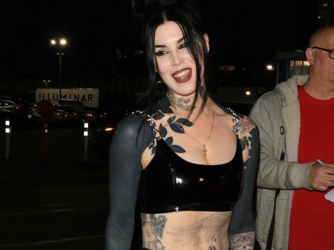 Kat Von D says she's spent almost 40 hours so far 'blacking out' her body to cover tattoos she no longer wants D Tattoos, Cover Tattoos, Tattoo Healing, Unique Tattoos For Women, S Tattoos, Kat Von D Tattoos, Black Tattoo Cover Up, Blackout Tattoo, Famous Tattoos