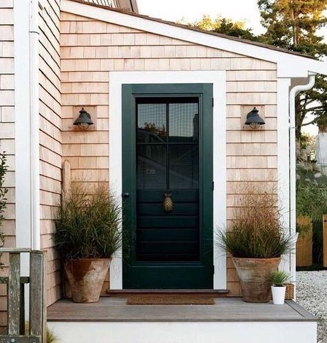 The combination of the dark green door and cedar shakes made this image one of my favourites from last week! See all of our Top Five images up on the blog! Image via @larkandlinen #CJTopFive Mudroom Addition, Nantucket Home, Stone Step, Green Front Doors, Nantucket Style, Wood Shingles, Side Porch, Front Steps, New England Homes