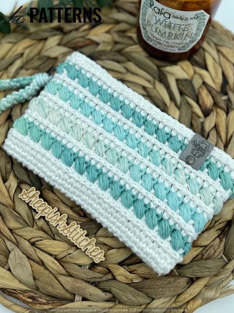 Crochet Stationary Pouch, Basket Weave Stitch Crochet, Manicure Items, Stationary Pouch, Crochet Clutch Pattern, Wristlet Patterns, Crochet Crossbody Bag, Crochet Wallet, Crossbody Bag Pattern