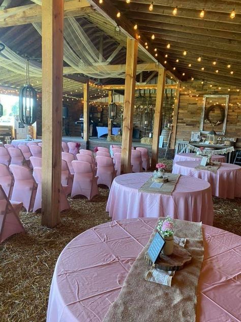 Pink Western Quinceanera Theme, Cowgirl 15 Birthday Party, Rose Gold Western Quinceanera Decorations, Cowgirl Table Decor, Pink Country Party, Cowgirl Table Decorations, Rodeo Quinceañera, Pink Western Quinceanera, Pink Rancho Quince