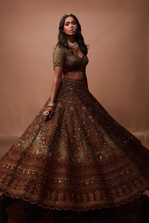 Green Lehenga Bridal, Green Bridal Lehenga, Silk Bridal Lehenga, Latest Bridal Lehenga Designs, Olive Green Weddings, Bridal Lehenga Designs, Latest Bridal Lehenga, Reception Outfit, Bridesmaid Saree