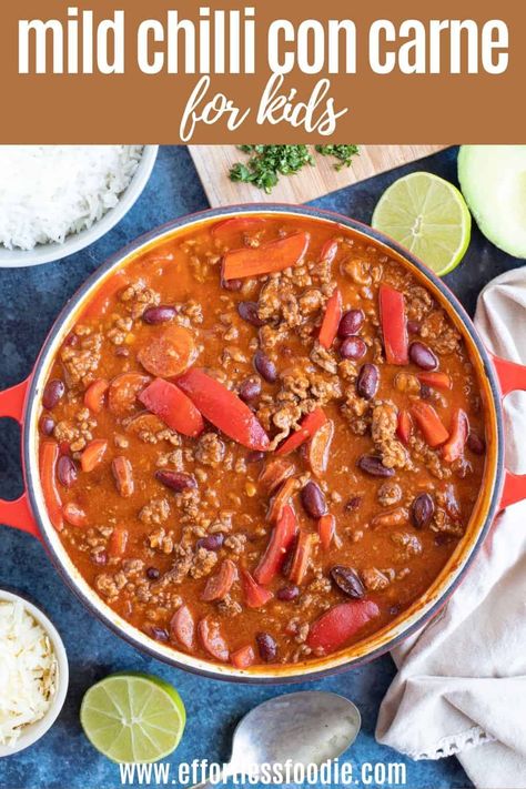 This mild chilli con carne for kids is easy to make and perfect for the whole family. The chilli is subtly spiced and packed full of flavour, but not hot or spicy, so kids can enjoy it too! It's sure to become a firm family favourite in no time! Mild Chilli Recipe, Easy Chilli Con Carne, Chilli Con Carne Recipe, Easy Recipes For Beginners, Chilli Recipes, Pizza Recipes Easy, Sweet Chilli Sauce, Easy Meals For Kids, Sweet Chilli