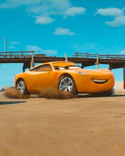 Couple Cars, Cars Movie Characters, Movie Drawings, Cars The Movie, Car Movie, Disney Cars 3, Cruz Ramirez, Cars 2006, Cars Pixar