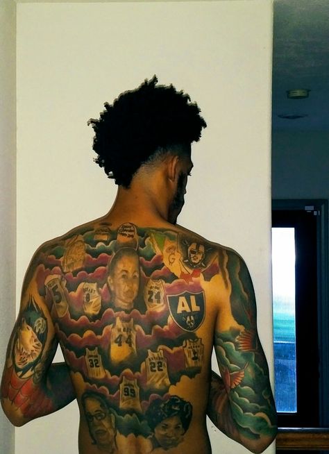 color tattoos back piece Color Tattoo Black Skin, Colourful Tattoos On Dark Skin, Colorful Back Tattoos For Black Women, Dark Skin Color Tattoo, Tattoos For Dark Skin, Yellow Tattoo Ink, Colored Tattoos On Brown Skin, Color Tattoos On Dark Skin, Yellow Tattoo