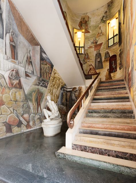 See the Incredible Interiors of Mid-Century Design Polymath Gio Ponti - 1stDibs Introspective Modern Italian Interior, 19th Century House, 19th Century London, Recessed Shelves, Entrance Halls, Brass Sconces, Italian Interior, Piero Fornasetti, Italian Architecture