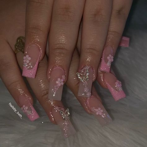 Quince Nails, Quinceanera Nails, Halloween Acrylic Nails, Girly Acrylic Nails, Cute Acrylic Nail Designs, French Tip Acrylic Nails, Short Square Acrylic Nails, Acrylic Nails Coffin Pink, Unique Acrylic Nails