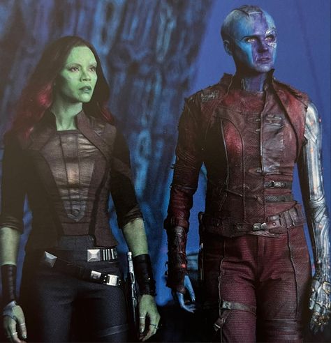 Nebula And Gamora, Nebula Gamora, Gamora Aesthetic, Marvel Nebula, Marvel Actress, Marvel Shifting, Marvel Bts, Gamora And Nebula, Gamora Guardians