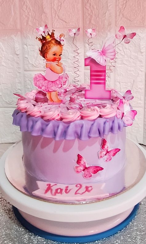 Birthday Cake For 1 Year Girl, 1 Year Baby Girl Birthday Cake, Birthday Cake For 1 Year, Bday Cakes For Girls, One Year Old Birthday Cake, 1st Birthday Cake Designs, One Year Birthday Cake, Half Birthday Cakes