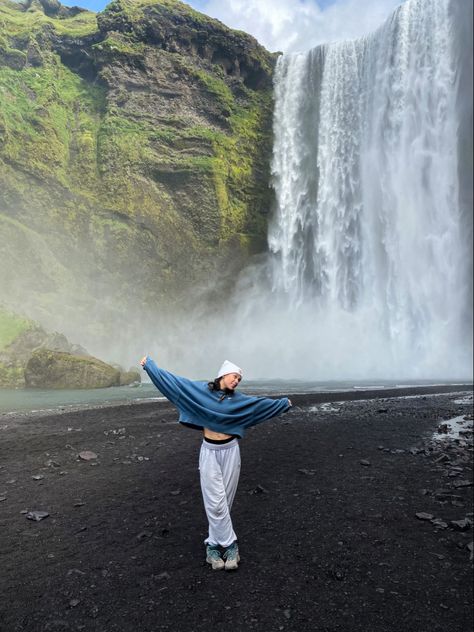 iceland, travel, waterfall, hiking, outfit inspo, explore Hiking Outfit, Iceland, Trekking, A Woman, Hiking, Travel