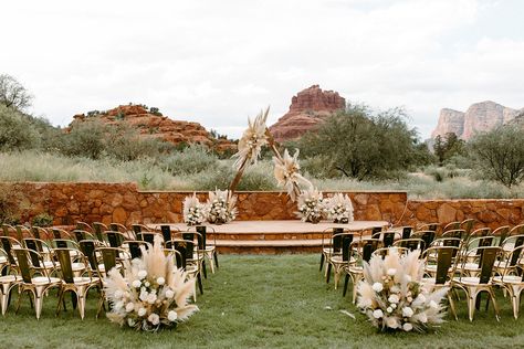 Southwestern Wedding, Arizona Wedding Venues, Smallest Wedding Venue, Sedona Wedding, Wedding Reception Locations, Sedona Az, Outdoor Reception, Destination Wedding Venues, Desert Wedding