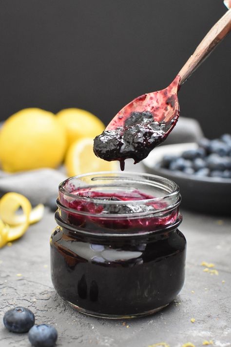 Easy Blueberry Jam No Pectin, Healthy Blueberry Jam Recipe, Blueberry Jam Recipe Easy No Pectin, Low Sugar Blueberry Jam Recipe, Low Sugar Blueberry Jam, Sugar Free Blueberry Jam, Blueberry Freezer Jam, Blueberry Jelly, Low Sugar Jam