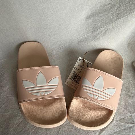 Adidas Women Adilette Slides Brand New W/Tags Size: 8 Color: Pink Adidas Slides Womens, Shoes Adidas Women, Adidas Sandals, White Slides Sandals, Adidas Og, Shoe Hanger, Adidas Originals Shoes, Adidas Shoes Originals, Adidas Slides