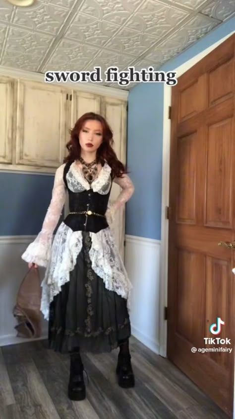 Sweet 16 Outfits, Ren Faire Outfits, Pirate Dress, Ren Faire Costume, Pirate Outfit, Fair Outfits, Outfits Y2k, Pirate Costume, 4k Followers