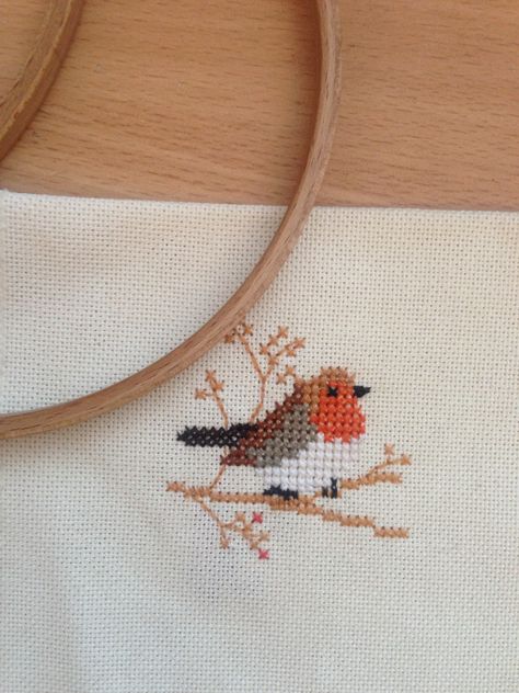 Small Bird Cross Stitch Pattern, Aesthetic Cross Stitch, Cross Stitch Birds, Bird Cross Stitch Pattern, Bird Cross Stitch, Baby Cross Stitch Patterns, Christmas Embroidery Patterns, Small Cross Stitch, Bird Quilt