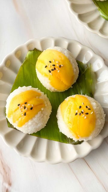 Sticky Rice Balls, Mango Sticky Rice, Coconut Sauce, Thai Dessert, Vegan Inspiration, Glutinous Rice, Rice Balls, Sticky Rice, Yummy Sweets