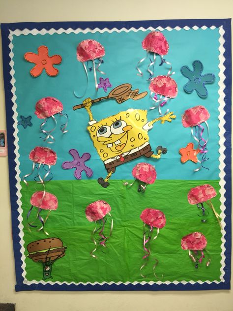 Summer bulletin board sponge bob Spongebob Reading, Spongebob Classroom, Summer Boards, Cute Boards, Spongebob Theme, Summer Bulletin Board, Spongebob Christmas, Bulletin Boards Theme, Birthday Bulletin Boards