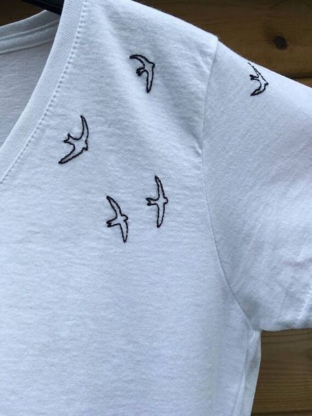 Swift Bird, Broderie Anglaise Fabric, Embroidery Tshirt, Embroidery Hand, Shirt Diy, Embroidery On Clothes, Simple Embroidery, 자수 디자인, Shirt Embroidery