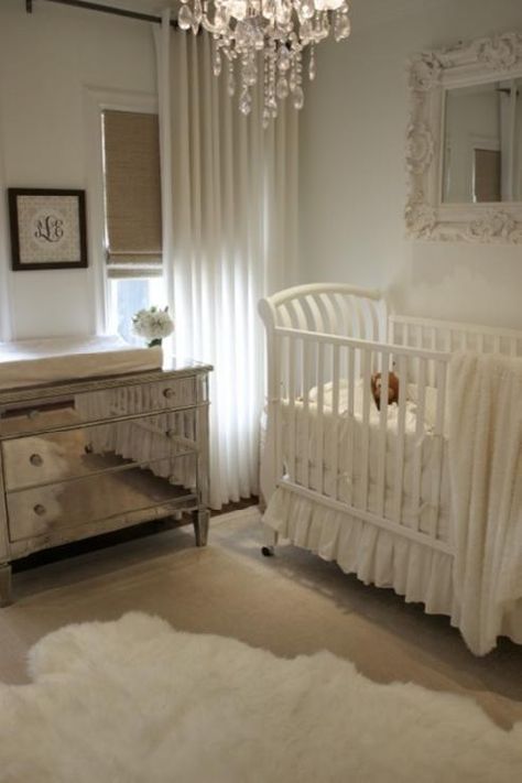 Love this elegant girly baby's room.... the mirrored dresser as a change table is fab! Nursery Mirror, Modern Nursery Design, Gender Neutral Baby Room, Elegant Nursery, Baby Room Neutral, Baby Changing Tables, Babies Room, White Nursery, Gender Neutral Nursery