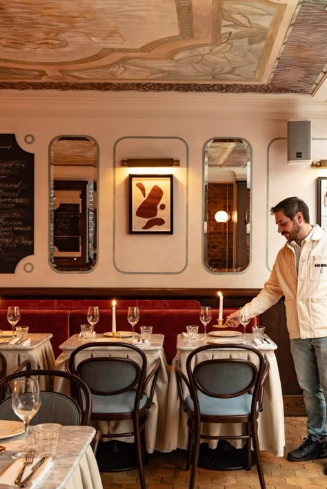 Hallmarks of British pubs and French brasseries meet in Henri restaurant Brasserie Design, Henrietta Hotel, Vegetables Market, Bistro Interior, French Brasserie, Montecatini Terme, Architecture Restaurant, Parisian Bistro, Pub Interior