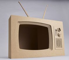 Cardboard Tv, Unique Valentine Box Ideas, Tv Bookcase, Wood Shops, Cardboard Play, Cardboard Crafts Kids, Tv Props, Cardboard Crafts Diy, Diy Props