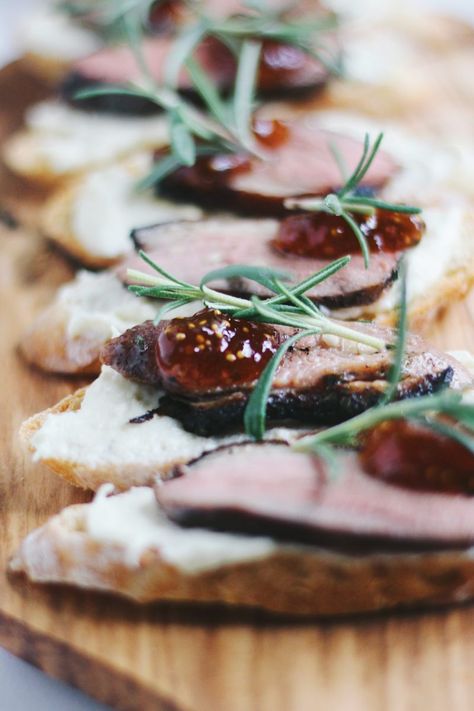 Duck Confit Crostini Goose Appetizers, Smoked Duck, Crostini Appetizers, Parsnip Puree, Duck Confit, Duck Recipes, Fig Jam, Party Apps, Game Food