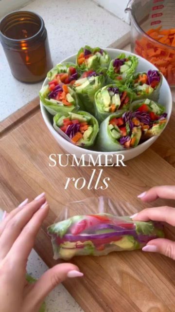 Rice Paper Wrappers, Shredded Carrots, Plant Based Cookbook, Resep Diet, Purple Cabbage, Summer Rolls, Makanan Diet, Peanut Sauce, Delicious Vegan Recipes