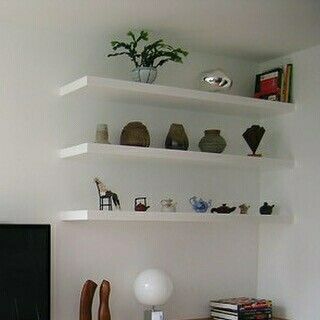 Rak / ambalan dinding minimalis murah Home Room Design, Home Room, House Rooms, Photo Frame Wall, Wall Shelves, Floating Shelves, Home Décor, Living Decor, Room Design