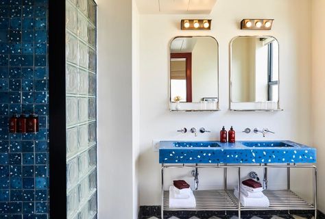 These 23 Design Trends Have Stood the Test of Time | Architectural Digest Siren Hotel, Terrazzo Sink, Terrazzo Bathroom, Nyc Hotels, Terrazzo Tile, The Siren, Glass Brick, Panel Moulding, Hotel Bathroom