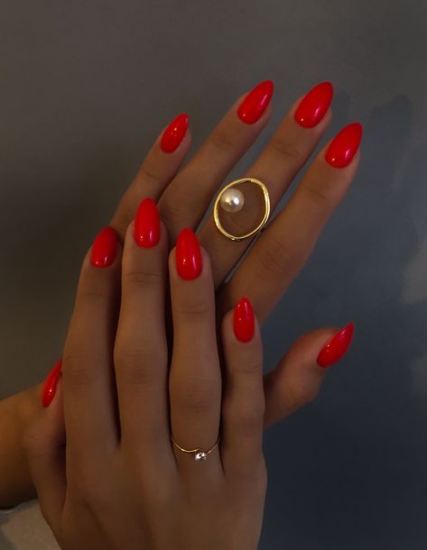 Hot Color Nails, Bright Red Summer Nails, Scarlett Nails, Orangey Red Nails, Coral Red Nails, Orange Red Nails, Ferrari Red Nails, Hot Red Nails, Trendy Nails Designs