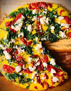 Spinach Egg Casserole, Frittata Recipes Breakfast, Breakfast Challenge, Spinach Frittata Recipes, Tomato Frittata, Egg Frittata, Tomato And Feta, Tomato Breakfast, Spinach Breakfast