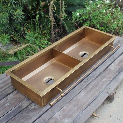 Unusual Kitchen Sinks, Kitchen Sink Gold, Kitchen Sink With Drainboard, Kitchen Sink Workstation, Gold Kitchen Sink, Sink Workstation, Sink With Drainboard, Luxury Sink, Officine Gullo