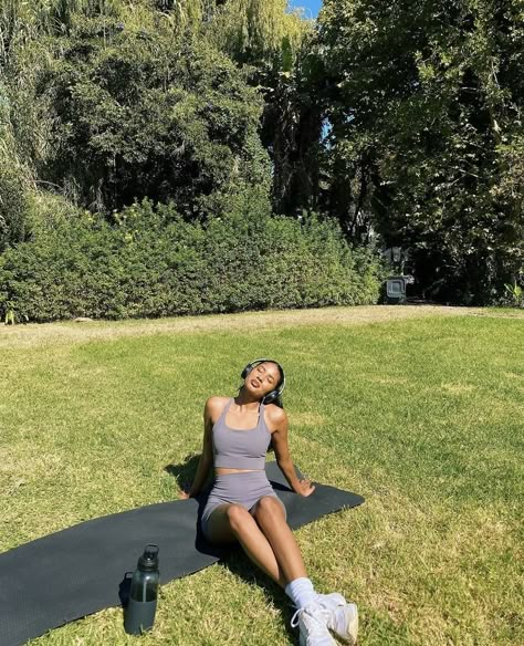 Wellness Aesthetic Black Woman, Pilates Aesthetic Black Women, Pilates Black Women, Pilates Mom Aesthetic, Healthy Black Woman, Summer Pilates, Movement Motivation, Pilates Mom, Pilates Aesthetic