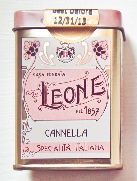 Italian Candy, Candy Packaging, Candy Brands, Pastel Decor, Vintage Packaging, Candy Tins, Vintage Candy, Tea Packaging, Pretty Packaging