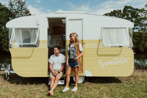 Michael & Carlene's latest vintage caravan: Bumblebee - The Interiors Addict Vintage Caravan Interiors, Architecture Renovation, Chuck Box, Caravan Makeover, Caravan Renovation, Retro Caravan, Caravan Interior, Photos Booth, Vintage Caravan