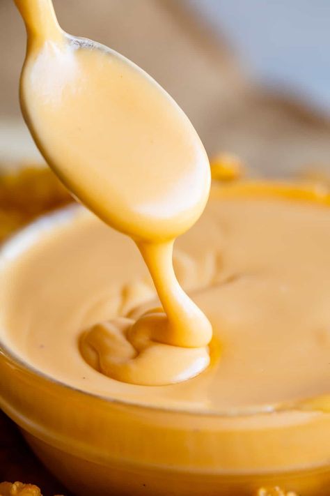 Cheese For Fries, Spicy Cheese Sauce For Fries, Cheese Sauce With American Cheese, Spicy Cheese Sauce Recipe, Cheesy Sauce For Fries, Melted Cheddar Cheese Sauce, Homemade Cheddar Cheese Sauce, Cheese Sauce For Asparagus, Cream Cheese Cheese Sauce