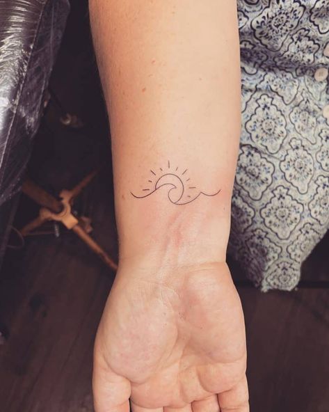 Wave Tattoo Meaning, Sun And Wave Tattoo, Wave And Sun Tattoo, Sun Tattoo Meaning, Sun Tattoo Design, Bracelet Tatoo, Beachy Tattoos, Small Wave Tattoo, Wave Tattoo Design