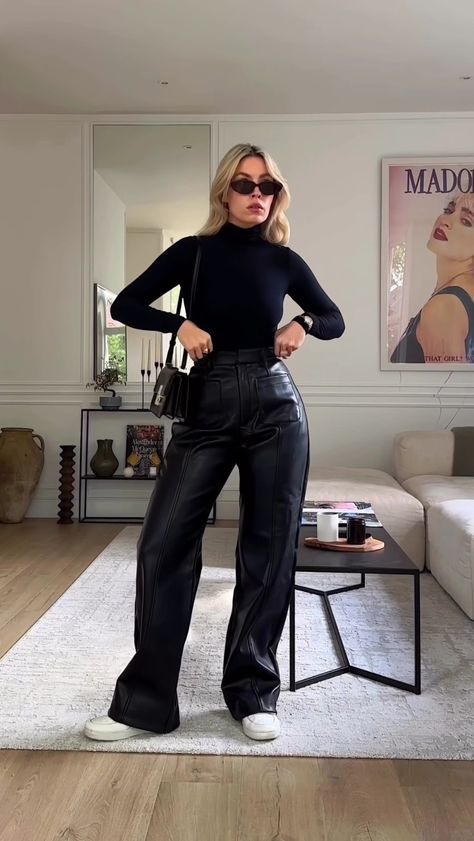 Leather Pants Outfit Winter, Leather Pants Outfit Going Out, Leather Pants Outfit Casual, Black Leather Pants Outfit, Outfit Ideas For School, School Outfit Ideas, Pants Outfit Fall, Leather Pants Outfit, Outfits For School