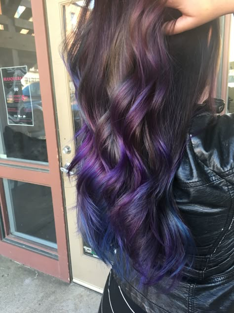 Purple and blue balayage Mermaid hair Balayage Color Ideas, Purple Hair Tips, Blue Balayage, Blue Purple Hair, Trendy We Fryzurach, Purple Balayage, Blue Ombre Hair, Galaxy Hair, Guy Tang