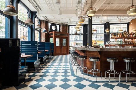 New York’s Stunning New Oyster Bar Lets The Sunshine In French Brasserie, Nautical Bar, Restaurants In Nyc, Raw Bar, Old Bar, Copper Bar, Raw Bars, Yellow Doors, Oyster Bar